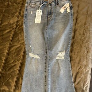 Seven women’s jeans, brand new with tags, size 10